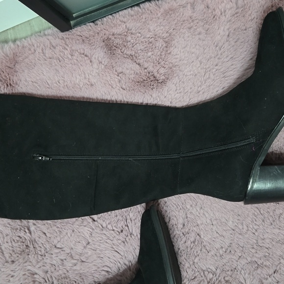 SEYCHELLES NWOB OVER KNEE BLACK BOOTS. SZ 10 - Picture 3 of 5